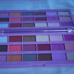 Strawberry Cheesecake Palette